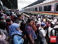 Dua Hari Lebaran, 1,4 Juta Warga Gunakan KRL Commuter Line