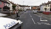 Bom mobil itu diledakkan di dekat gedung pengadilan di Londonderry. (REUTERS/Clodagh Kilcoyne)