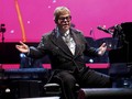 FOTO: Aksi Elegan Elton John di Konser Perpisahan