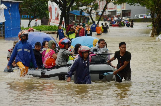 Banjir Kepung Sulawesi Selatan 6 Orang Meninggal