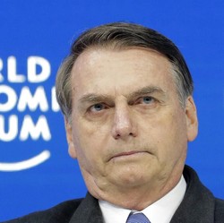 Presiden Brasil Sembuh Dari Corona, Pamer Hydroxychloroquine