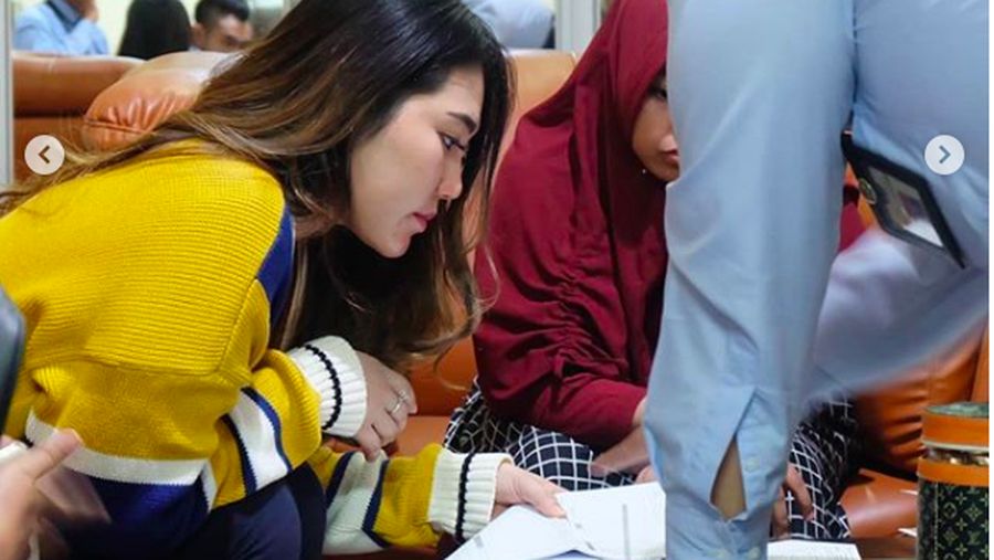 Via Vallen diketahui sambangi kantor pajak untuk lapor dan membayar pajaknya 
