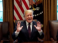 Trump Ancam Akan Tutup Lagi Pemerintahan AS