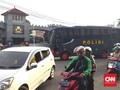 Jelang Ahok Bebas, Lalu Lintas di Depan Mako Brimob Padat