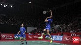 Tontowi Ahmad/Liliyana Natsir mendominasi laga sejak awal dan berhasil mengalahkan Hafiz Faisal/Gloria Emanuelle Widjaja 21-16 dan 21-12. (CNNIndonesia/Safir Makki)