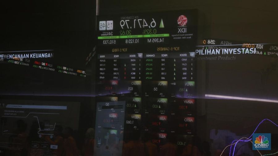 Indeks sektor barang konsumsi yang melejit 1,17% menjadi motor utama penguatan IHSG.