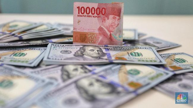 Pukul 14:00 WIB: Rupiah Masih Menguat 0,11% Terhadap Dolar AS