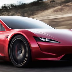 Tesla Versus Toyota, Siapa Juaranya?