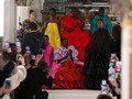 FOTO: Imaji Warna Tak Biasa Valentino Couture