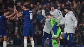Para pemain Chelsea merayakan kemenangan atas Tottenham Hotspur. Chelsea akan menghadapi Manchester City pada final Piala Liga Inggris 2019 di Stadion Wembley, 24 Februari mendatang. (REUTERS/Ian Walton)