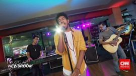 Music at Newsroom: Teddy Adhitya - 'Healer'