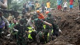 Berdasarkan data BNPB per 25 Januari 2019, 21 masih dinyatakan hilang, 46 luka, dan 2121 mengungsi. (ANTARA FOTO/Abriawan Abhe).