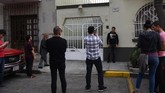 Salah satu jalan yang menarik penggemar 'Roma' adalah Jalan Tepeji, tempat Cuaron tumbuh besar dengan dengan cermat membuat rumah kecilnya khusus untuk keperluan film. (Photo by RODRIGO ARANGUA / AFP)