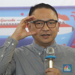 Terungkap! Alasan Dirut Garuda Turunkan Harga Tiket Pesawat