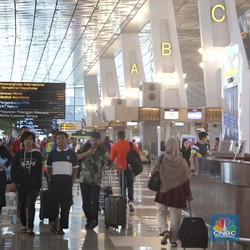 'Pesawat Kosong tak Ada Hubungannya dengan Tiket Mahal'