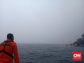 Evakuasi 23 Korban Kapal Terbakar Terkendala Hujan dan Ombak