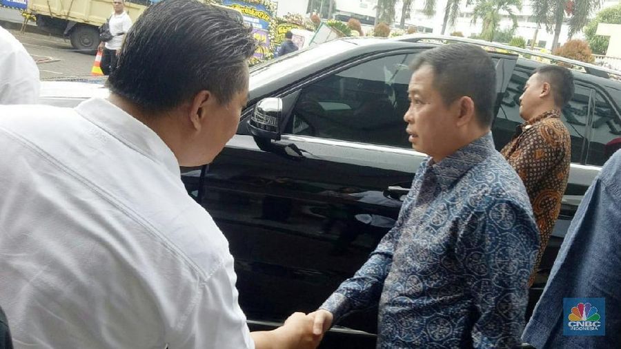 Ucapannya bukan bualan belaka sebab dia bilang kenal Eka Tjipta Widjaja secara pribadi.
