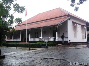 Ketulusan Hati Itu Bernama Cornelis Chastelein
