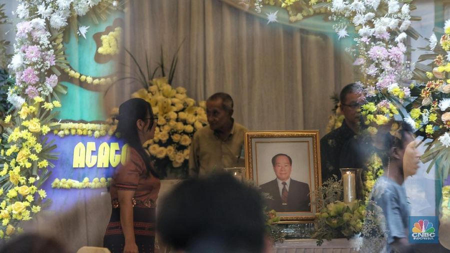 Taipan bisnis dan pendiri Grup Sinar Mas, Eka Tjipta Widjaja meninggal dunia pada Sabtu (26/1/2019) pukul 19.43 WIB pada usia 98 tahun.