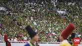 Peringatan Harlah ke-37 yang mengusung tema Khidmat Muslimat NU, Jaga Aswaja, Teguhkan Bangsa' bertujuan menguatkan akidah Muslimat NU agar tidak mudah terpancing isu perpecahan.(CNN Indonesia/ Hesti Rika)
