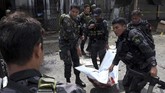 Presiden Rodrigo Duterte mengatakan bahwa militer akan menghancurkan siapa pun pihak di balik insiden yang juga melukai lebih dari 100 orang tersebut. (AFP Photo/Nickee Butlangan)