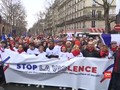 VIDEO: Syal Merah, Aksi Anti-kekerasan Rompi Kuning di Paris