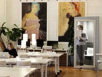 Melihat Coworking Space yanng Mayoritas adalah Wanita