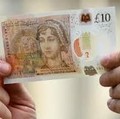 Anjlok 0,6%, Ada Apa dengan Poundsterling?