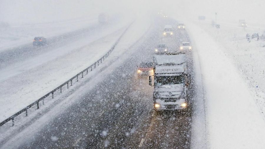 Met Office mengeluarkan peringatan terkait salju dan es yang mencakup sebagian besar Inggris pada hari Rabu (30/1/2019).