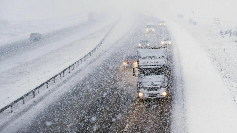 Met Office mengeluarkan peringatan terkait salju dan es yang mencakup sebagian besar Inggris pada hari Rabu (30/1/2019).