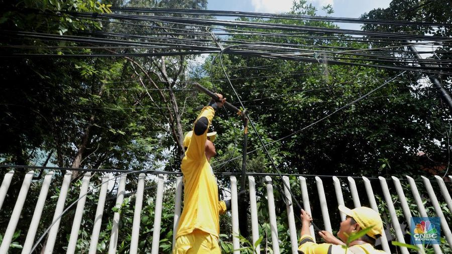 Diskon itu diberikan mulai 50-100% dengan daya mulai dari kapasitas 220 VA hingga 197kVA.