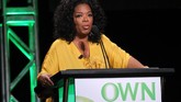 Sejak memutuskan pensiun dari panggung pembawa acara dan menutup 'Oprah Winfrey Show' yang telah dimulai sejak 1986 hingga 2011, Oprah lebih banyak mengelola jaringan televisi miliknya dan aktif dalam kegiatan filantropi. (Frederick M. Brown/Getty Images/AFP)