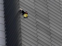 Spiderman Beraksi di Manila, Panjat Gedung Setinggi 47 Lantai