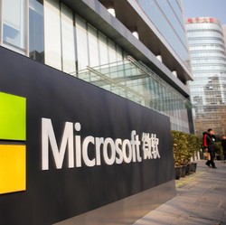Alibaba & Microsoft Cs Resmi Tarik Pajak 10% ke Konsumen RI