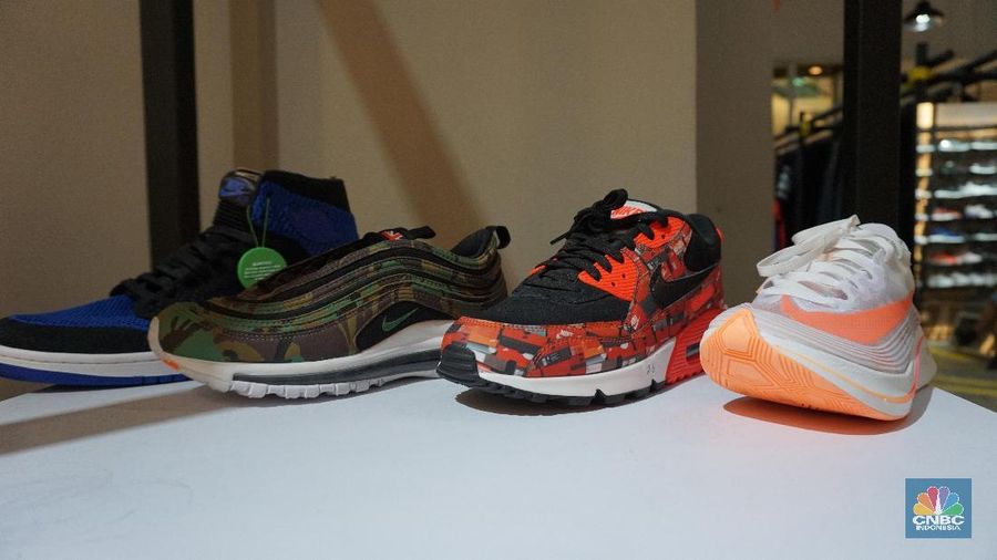 Seperti halnya sneakers yang selalu berubah mengikuti perkembangan zaman.
