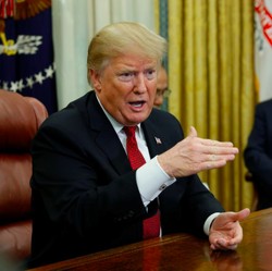 Janji Trump: China Akan Berhenti Curi Lapangan Kerja AS