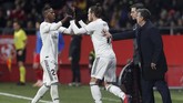 Gareth Bale masuk menggantikan Vinicius Junior pada menit ke-67 saat Real Madrid sedang unggul dua gol atas Girona. (REUTERS/Albert Gea)