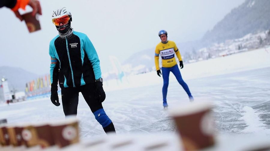 Elfstedentocht merupakan perlombaan seluncur es yang melewati 11 kota.