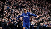 The Blues sukses menggandakan keunggulan menjadi 2-0 berkat eksekusi penalti Eden Hazard di menit ke-45. (REUTERS/David Klein)