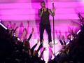 Adam Levine Ungkap Kisah Sedih di Balik Lagu 'Memories'