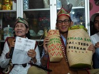 Pengrajin Rotan Palangkaraya Keluhkan Pemasaran & Modal