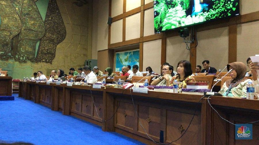 Komisi VII DPR RI usir Pertamina dan KLHK dari ruang rapat, ada apa?