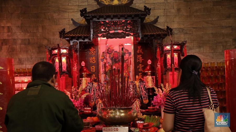 Hari Raya Imlek 2570 tahun ini memasuki pergantian Shio Anjing ke Shio Babi Tanah.