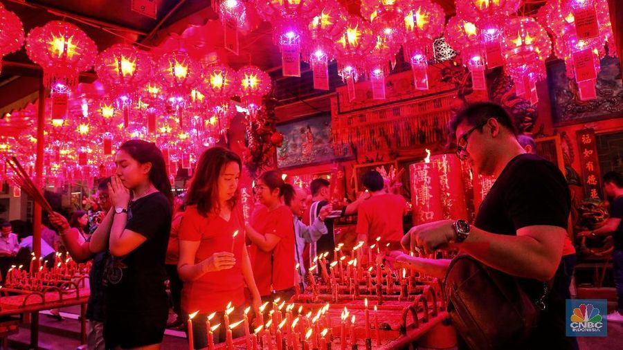 Hari Raya Imlek 2570 tahun ini memasuki pergantian Shio Anjing ke Shio Babi Tanah.