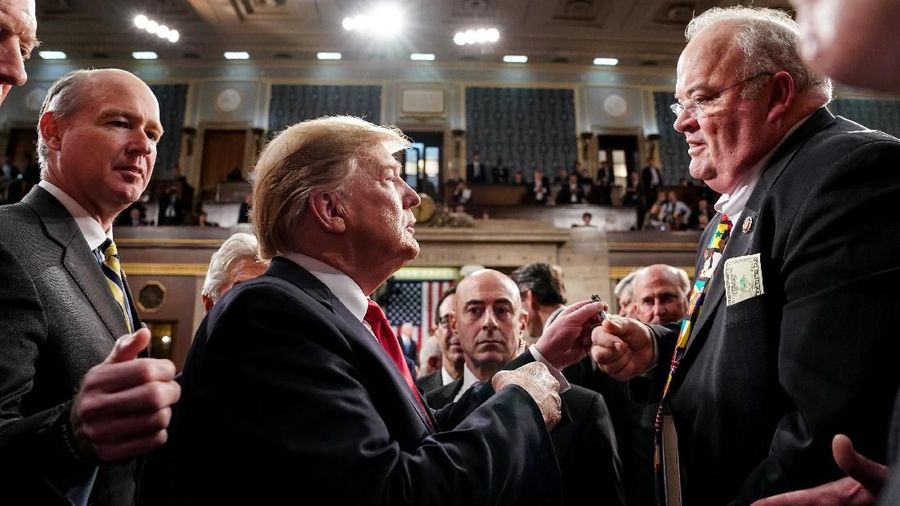 Trump menegaskan agar partai oposan pemerintah itu agar tidak menginvestigasi kebijakan dan keuangan pribadinya.