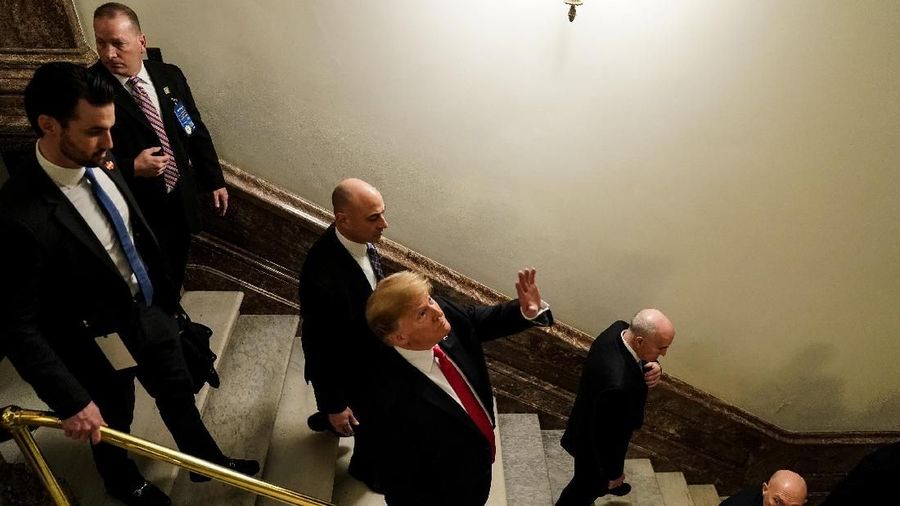 Trump menegaskan agar partai oposan pemerintah itu agar tidak menginvestigasi kebijakan dan keuangan pribadinya.