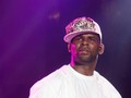 Pemerintah Dubai Bantah Undang Penyanyi R Kelly