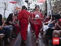 Meriahnya Merah Imlek dari Oscar Lawalata