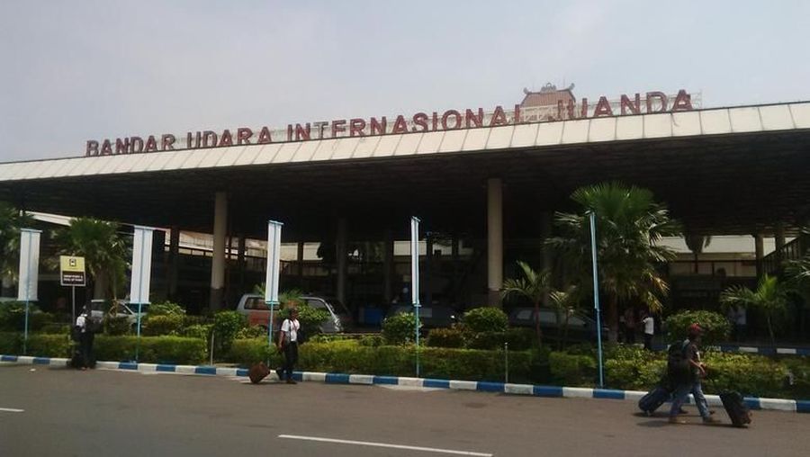 Bandar Udara Internasional Juanda yang berlokasi di Kabupaten Sidoarjo, Jawa Timur, ditutup sementara pada hari ini Kamis (7/2/2019).