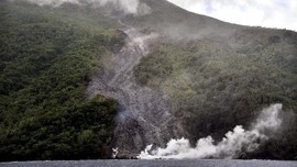 FOTO: Status Siaga Gunung Karangetang di Sulut